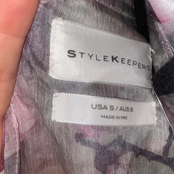 Floral Ruffle Halter Top - Picture 9 of 9